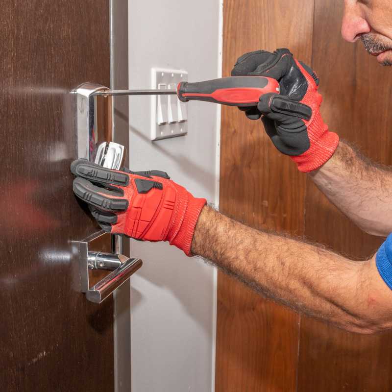 Apertura de puertas en Azkoitia